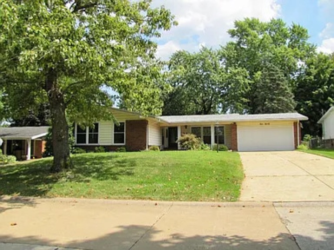 4 Bedrooms Bedrooms, ,2 BathroomsBathrooms,Home,For Sale,1144