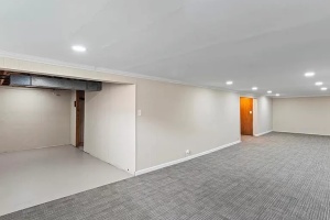 4 Bedrooms Bedrooms, ,2 BathroomsBathrooms,Home,For Sale,1144