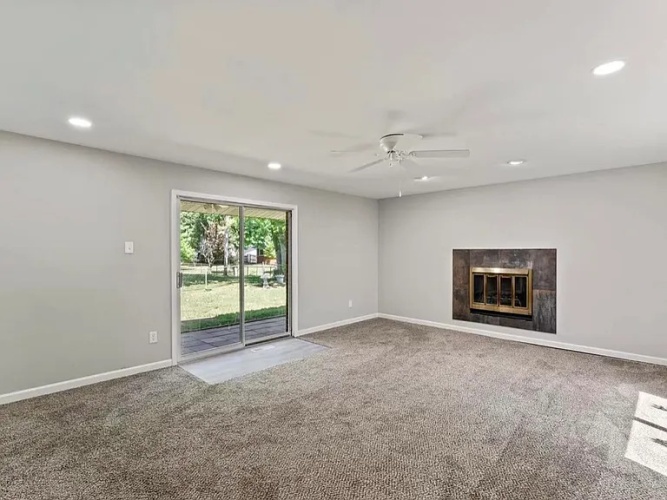 4 Bedrooms Bedrooms, ,2 BathroomsBathrooms,Home,For Sale,1144