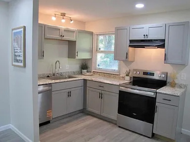 3 Bedrooms Bedrooms, ,1 BathroomBathrooms,Home,For Sale,1146
