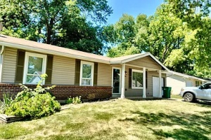 3 Bedrooms Bedrooms, ,1 BathroomBathrooms,Home,For Sale,1146