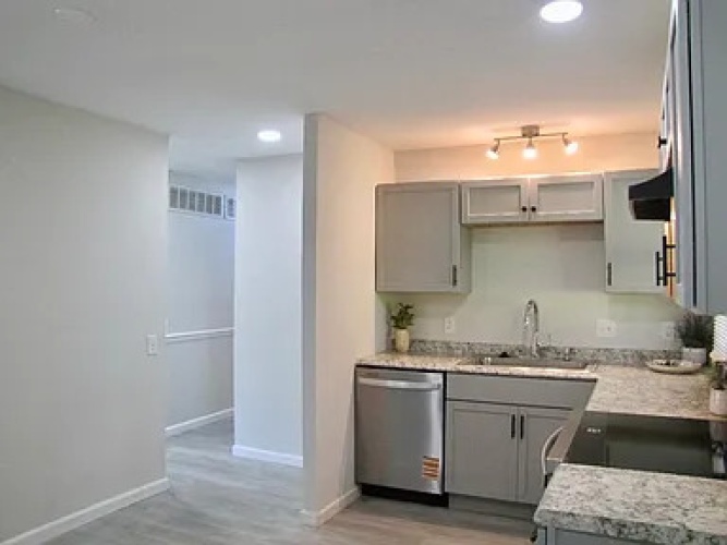 3 Bedrooms Bedrooms, ,1 BathroomBathrooms,Home,For Sale,1146