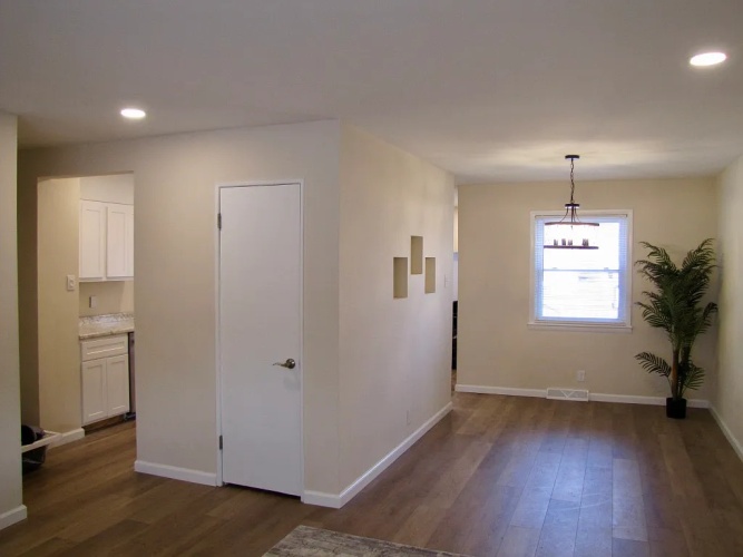 3 Bedrooms Bedrooms, ,2 BathroomsBathrooms,Home,For Sale,1149