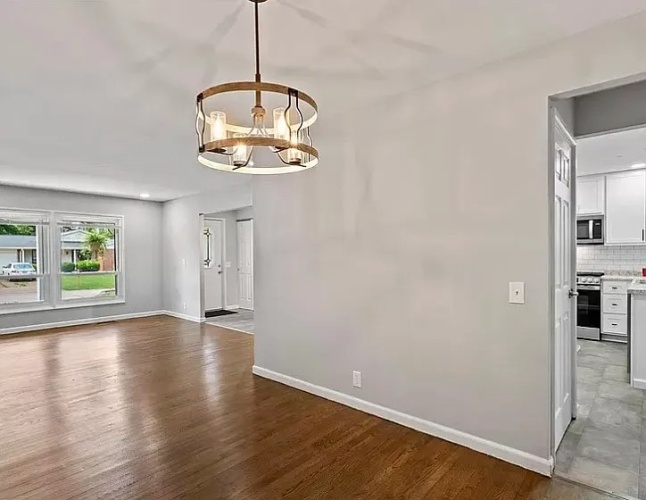 3 Bedrooms Bedrooms, ,2 BathroomsBathrooms,Home,For Sale,1150