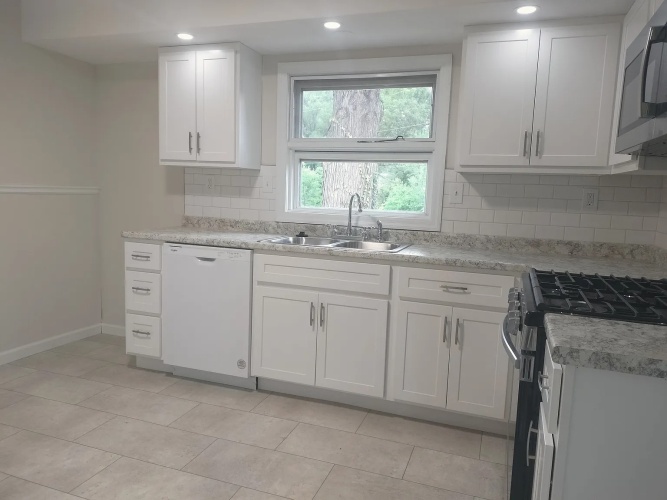 2 Bedrooms Bedrooms, ,1 BathroomBathrooms,Home,For Sale,1151