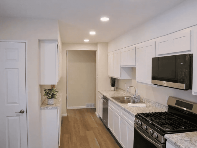 3 Bedrooms Bedrooms, ,2 BathroomsBathrooms,Home,For Sale,1153