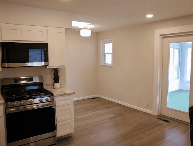 3 Bedrooms Bedrooms, ,2 BathroomsBathrooms,Home,For Sale,1153