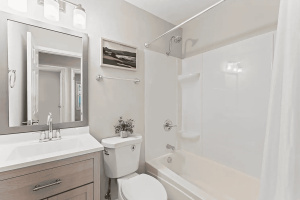 3 Bedrooms Bedrooms, ,2 BathroomsBathrooms,Home,For Sale,1153
