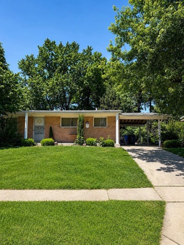 3 Bedrooms Bedrooms, ,1 BathroomBathrooms,Home,For Sale,1155
