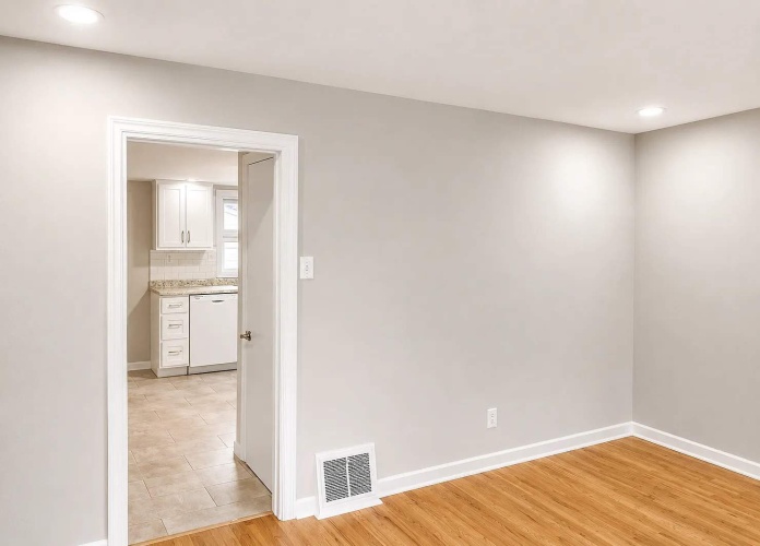 3 Bedrooms Bedrooms, ,1 BathroomBathrooms,Home,For Sale,1155